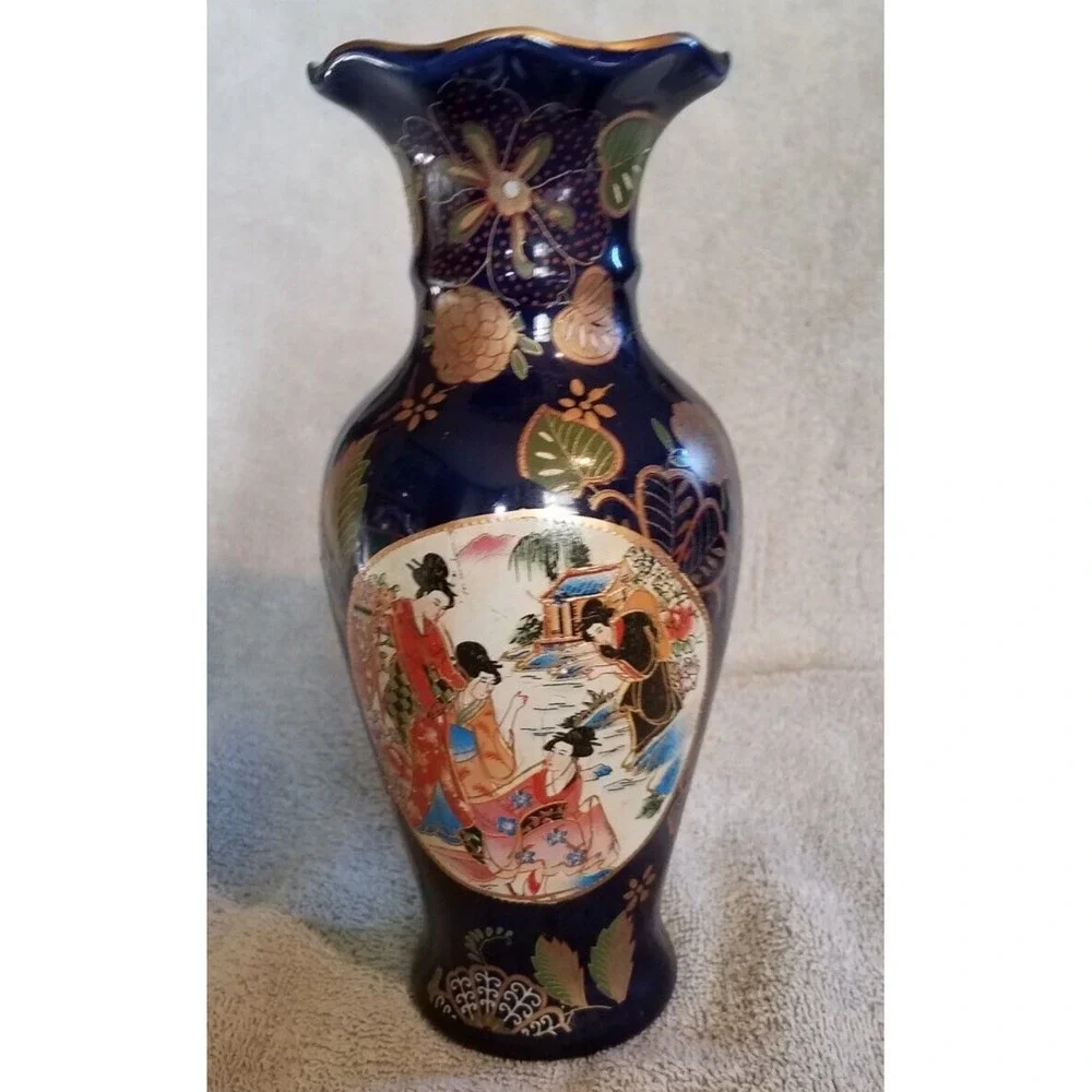 Vintage Asian Vase Cobolt Blue Geisha Girls‎ Leaves 8